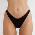 calzon bikini negro cola less sin marcas