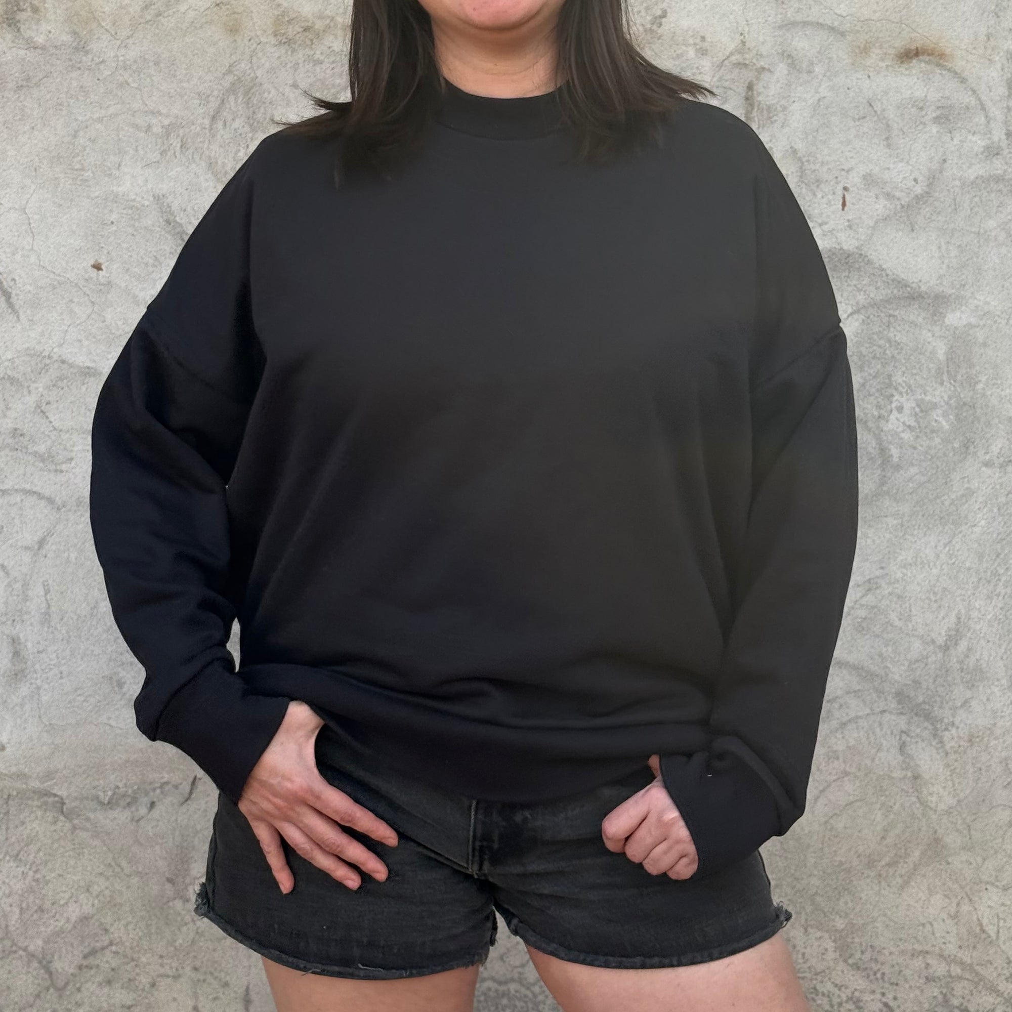 Poleron Negro crewneck -  A pedido 7 días hábiles