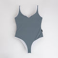 Traje de Baño Deportivo con Escote V - Protección UV+50 - Varios Colores