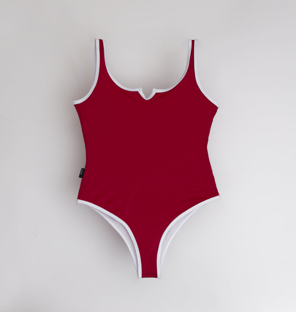 Traje de Baño Deportivo con Escote V - Protección UV+50 - Varios Colores