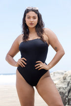 Traje de Baño Entero Strapless Negro Capri - UV+50 - Mujer