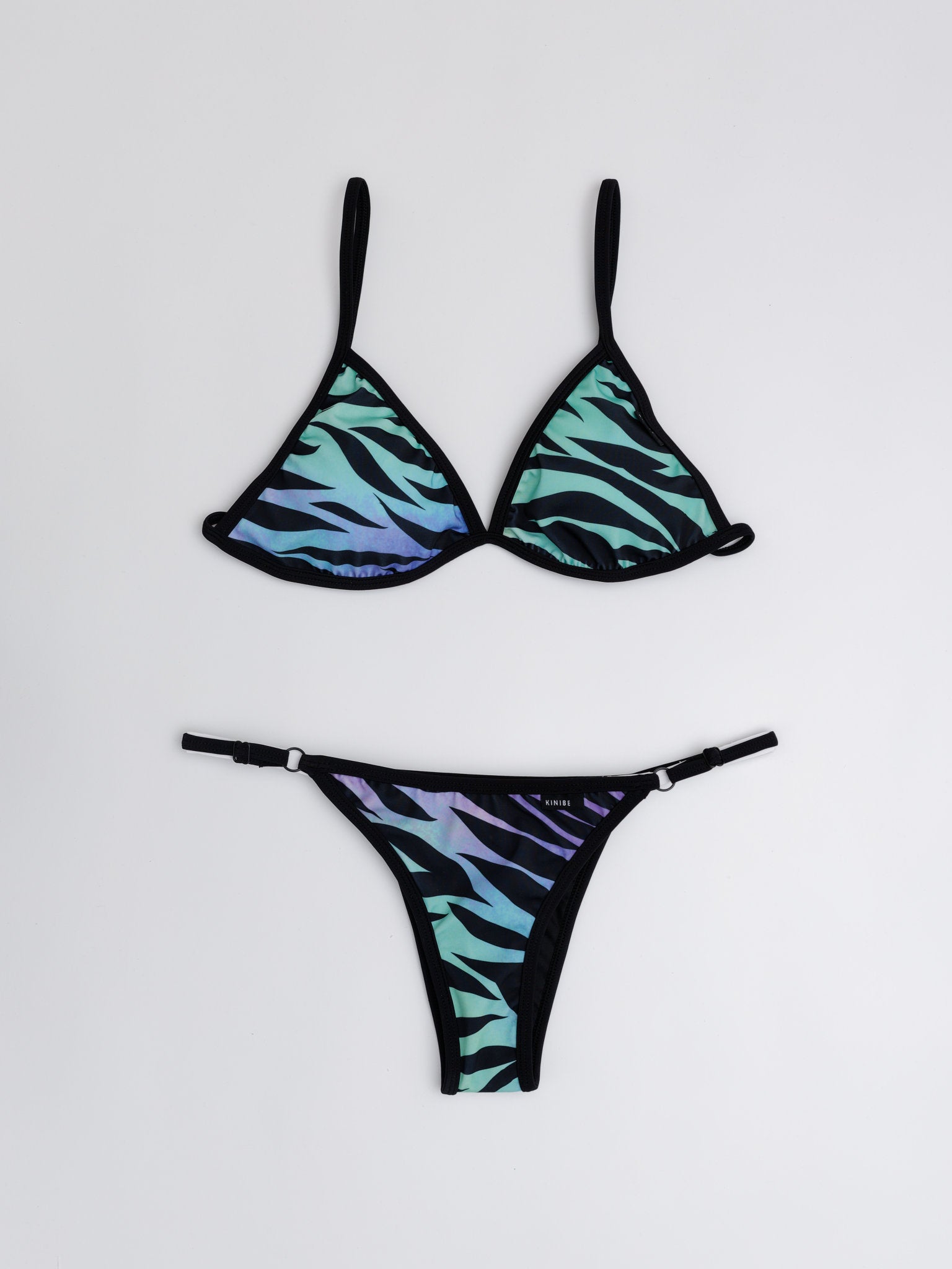 Conjunto bikini triángulo animal print tigre en tonos agua con tanga ajustable — Kinibe
