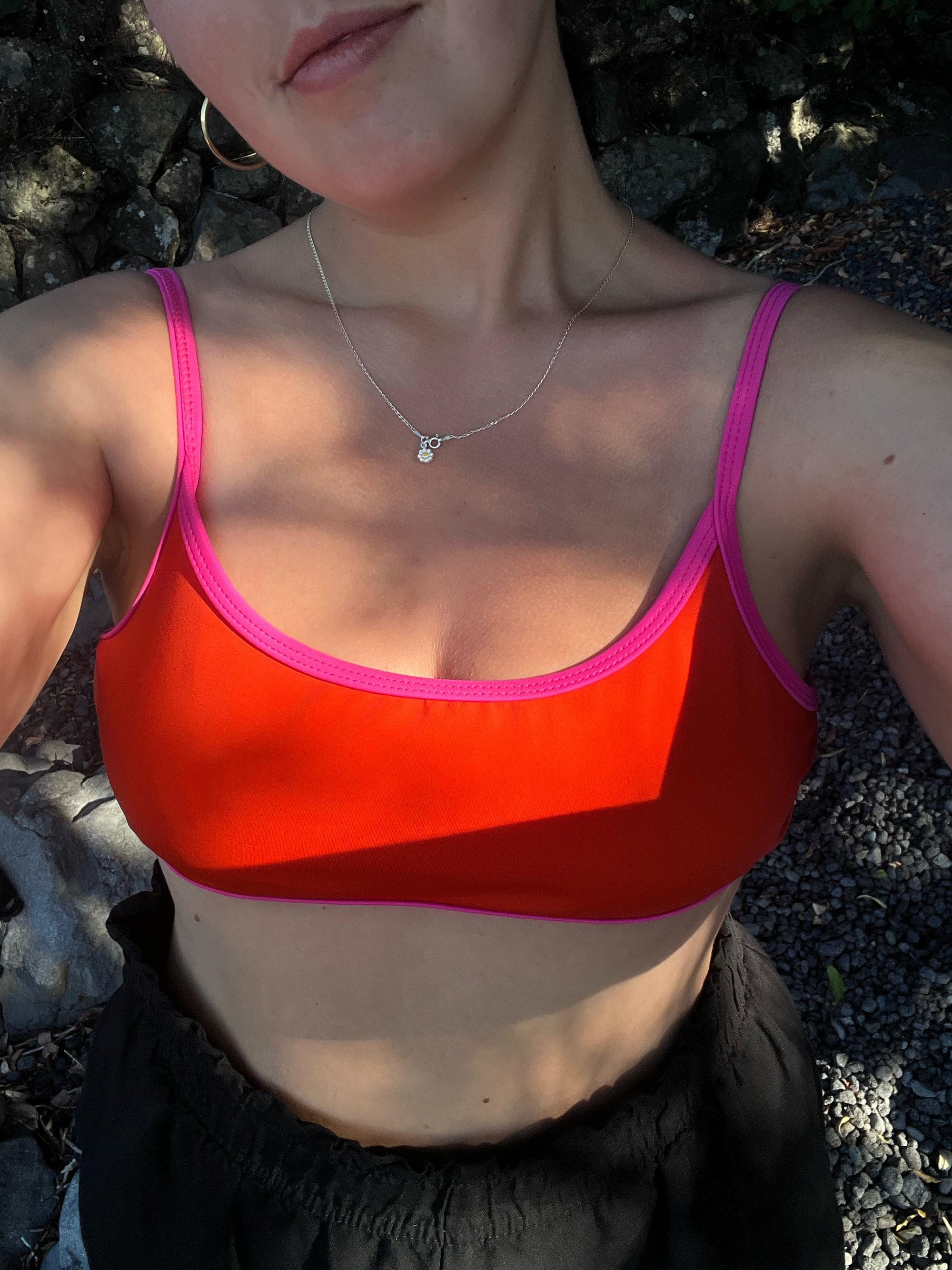 bikini top mujer blood orange y fucsia