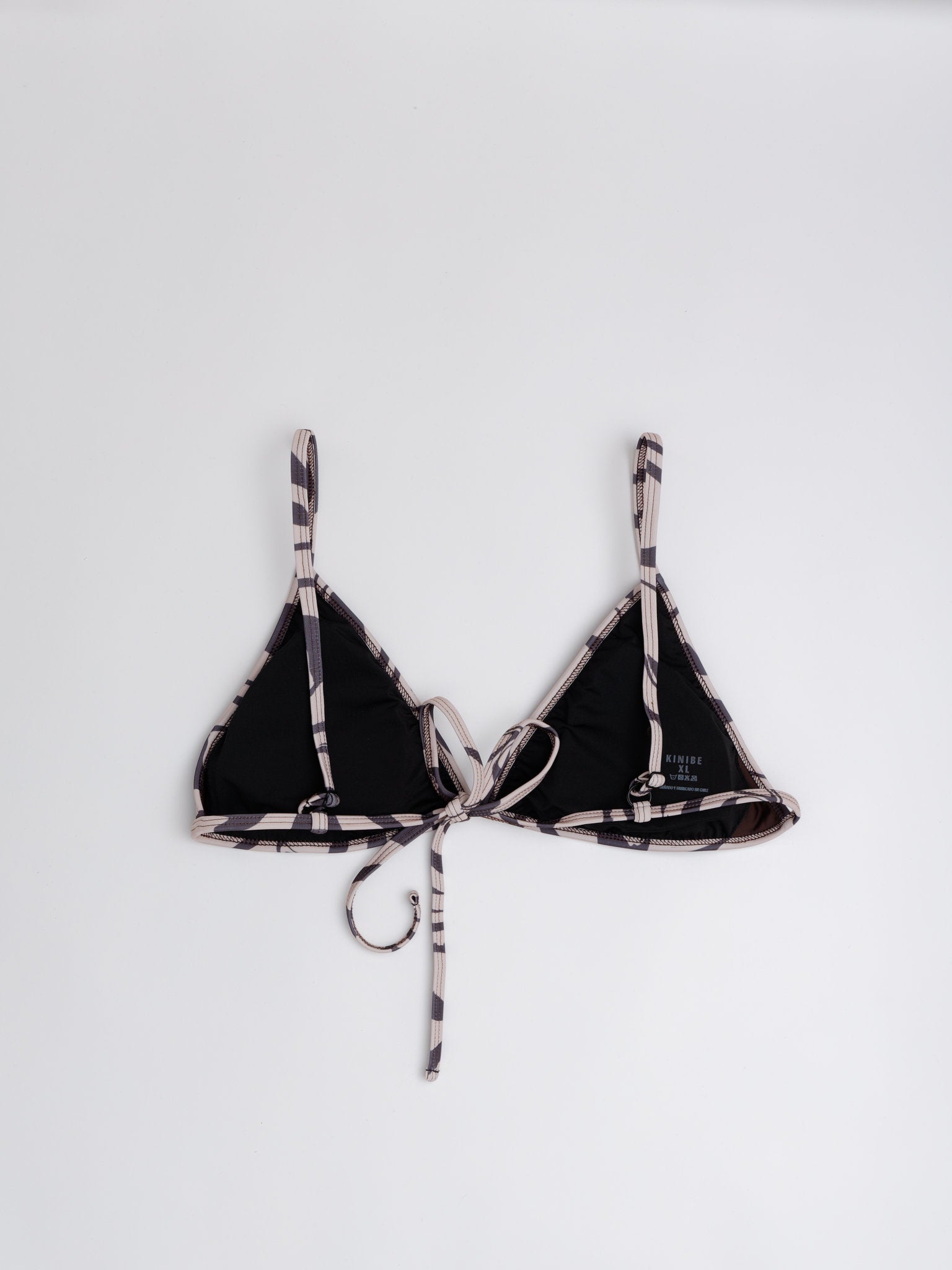 Conjunto Bikini Ipanema Café — Triángulo Ajustable con Borde Estampado The Sand