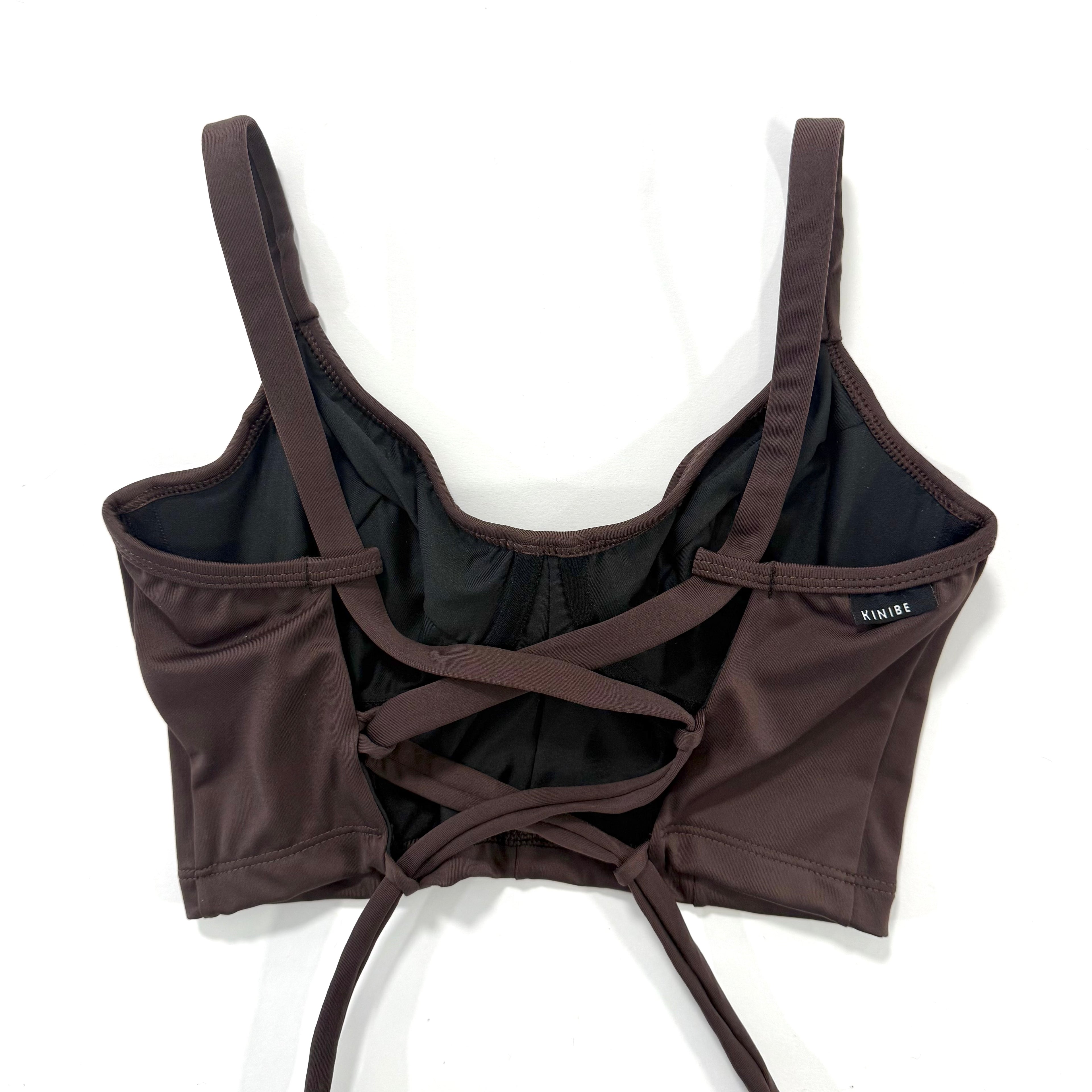 Bustier café con soporte y barba, copas B a D, vista espalda — Kinibe