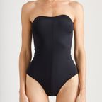 traje de baño strapless mujer frente negro - Kinibe
